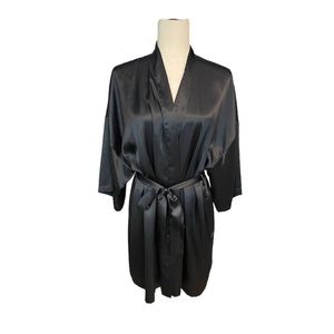 Victoria Secret silky black robe with pockets SZ OS. J3